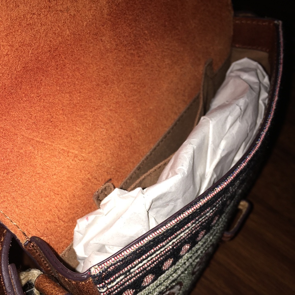 Genuine Leather Bag - Picture 4 of 7